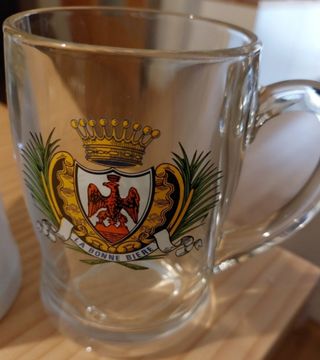 Lote de 5 jarras de cerveza