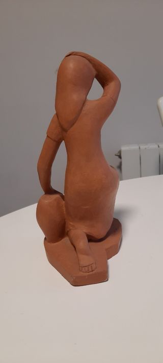 escultura mujer