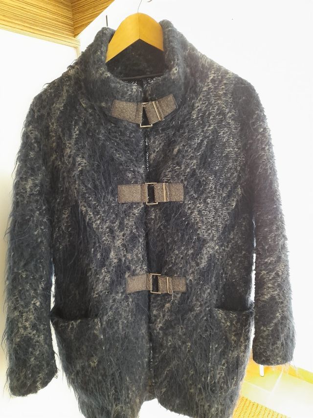 Casaco projectista ALBA CONDE. Cor Azul