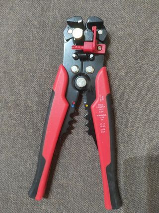 pelacables automático