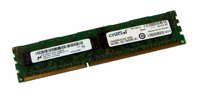 Memoria RAM ct4g3ersls41339 4 GB DDR3 PC3L-10600R