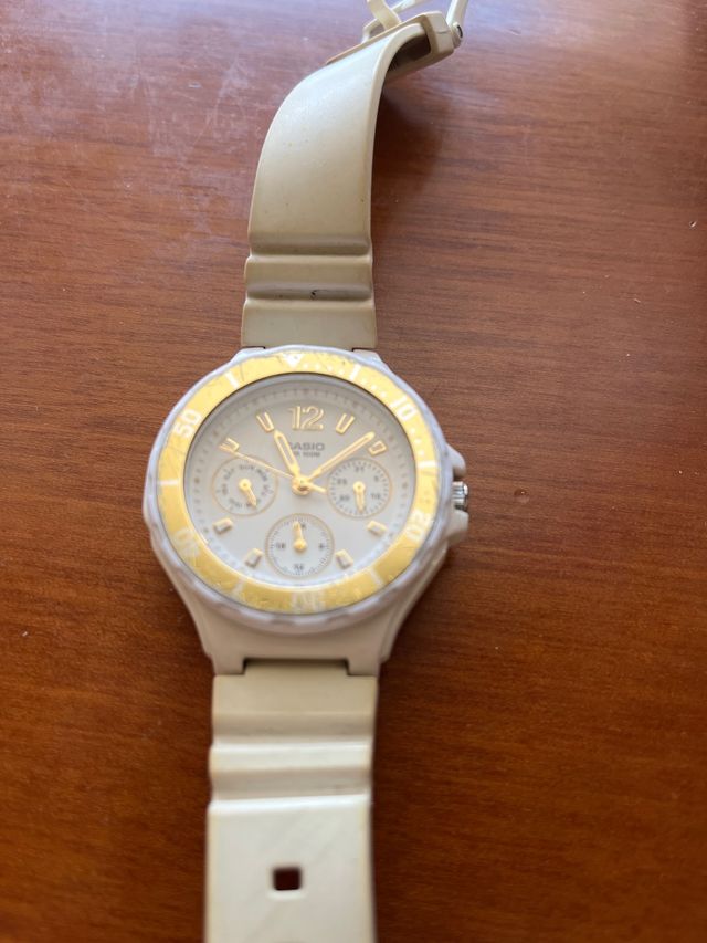 Reloj Casio 2364 LRW-250