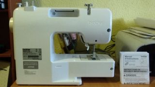 Máquina de Coser Brother