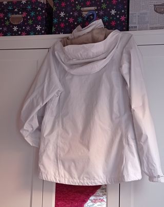 Impermeable técnico 