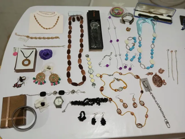 Collar, pulseras, pendientes y colgante Perlas