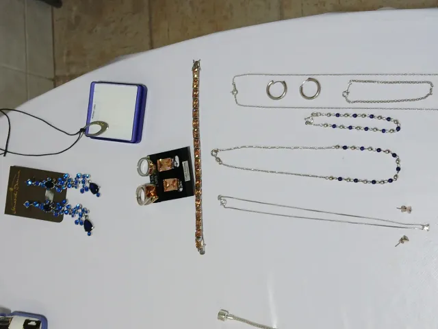 Collar, pulseras, pendientes y colgante Perlas