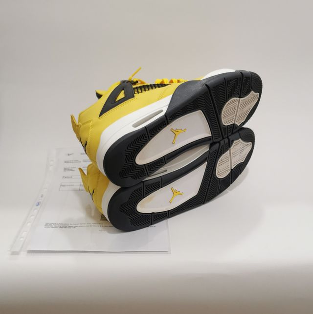Jordan 4 retro Lightning 2021