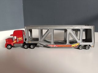 camión transportador Cars