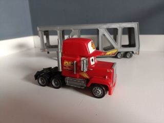 camión transportador Cars