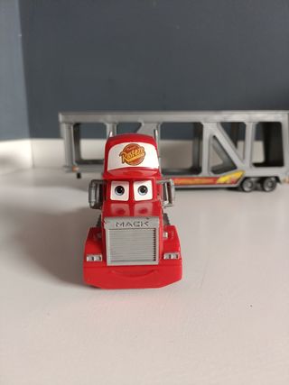 camión transportador Cars