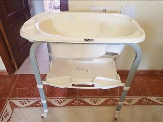 Baño/cambiador bebé marca Cam