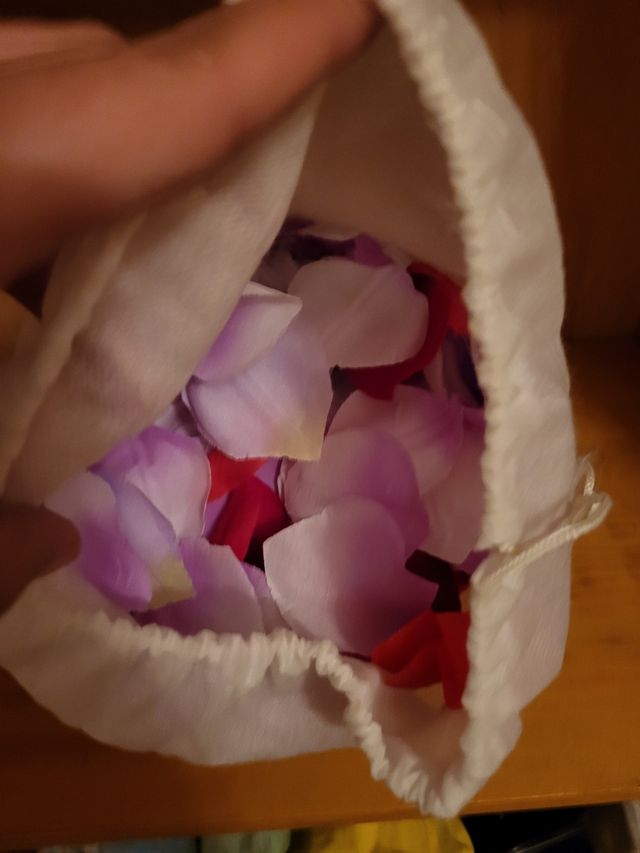 PÉTALAS DE TECIDO DE VÁRIAS CORES