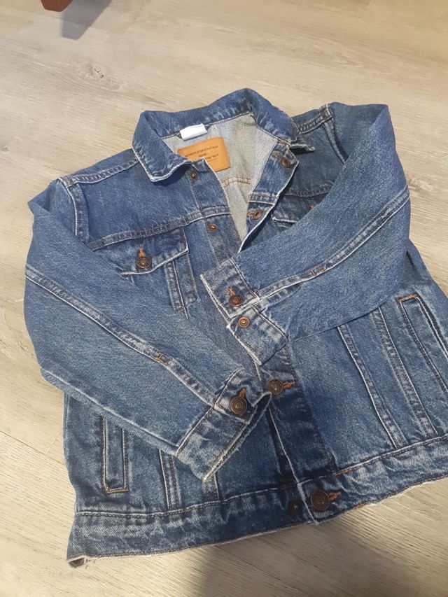 chaqueta vaquera zara talla 7