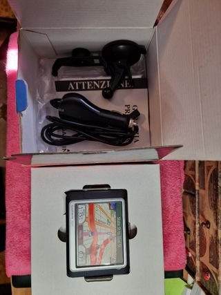 navigatore garmin nuvi250