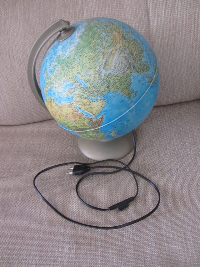 Globo terráqueo lámpara
