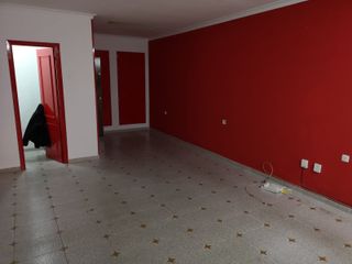 Local Bién situado, buén paso, (Centro),