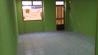 Local Bién situado, buén paso, (Centro),