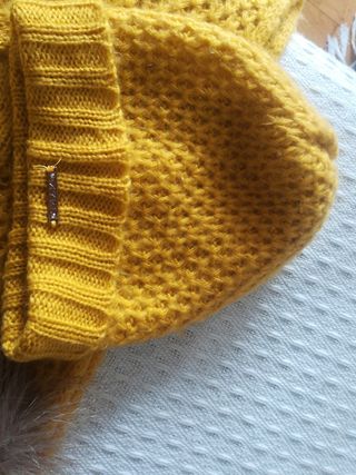 gorro y bufanda mostaza mayoral