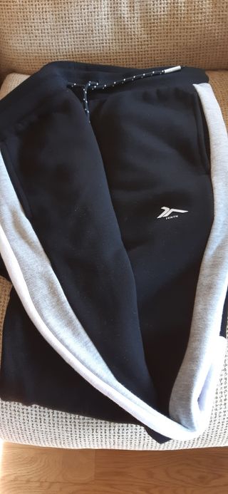 Pantalón chandal sin estrenar