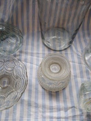 Cristal muy antiguo. Tapón. Porrón. Bote. Frutero.