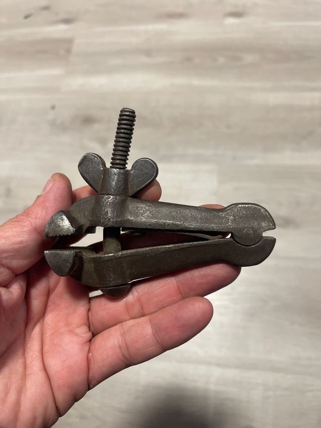 Tornillo de apriete de banco.