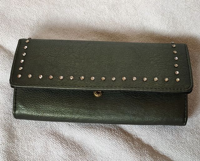 Portafoglio grande verde con brillantini