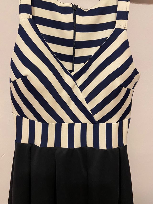 VESTIDO AZUL MARINO CON RAYAS TIPO MARINERO