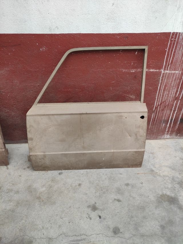 Seat 124 primera serie puertas nuevas