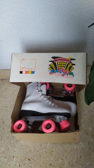 Patines rosas talla 35 con fundas regalo
