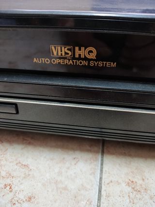 video grabador VHS...casi nuevo