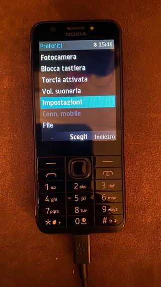 Cellulare Nokia 5310 Dual SIM con carica batterie.