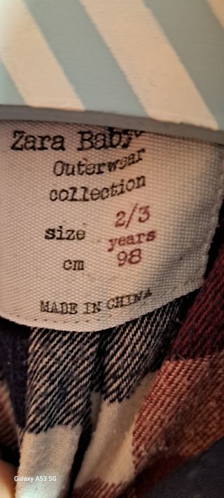 Gabardina marino niña zara