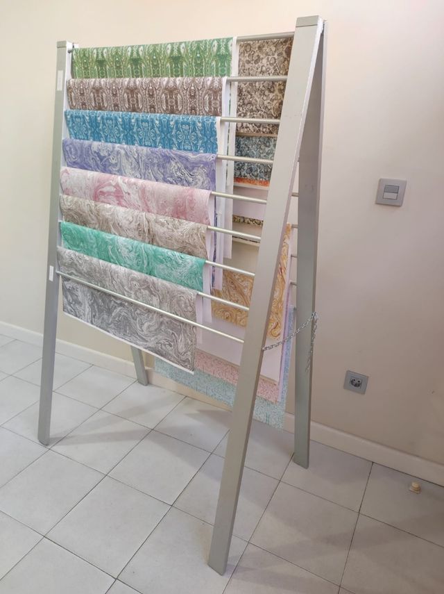 EXPOSITOR PLIEGOS DE PAPEL