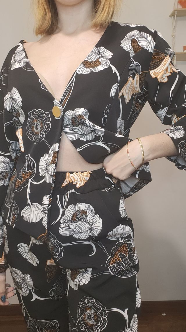 Completo floreale  giacca e pantalone