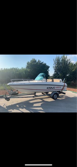 Barca con motor y remolque, Algo negociable