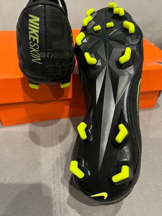 Botas fútbol Nike phantom 38 nuevas