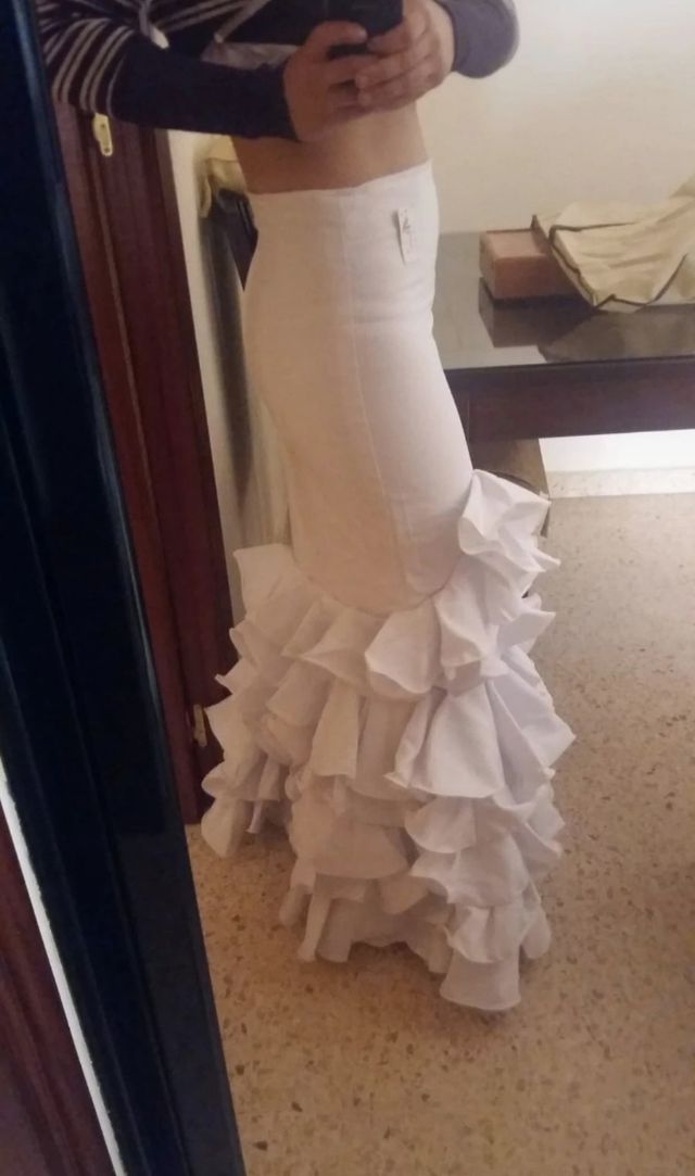 Falda y blusa flamenca (NUEVO)