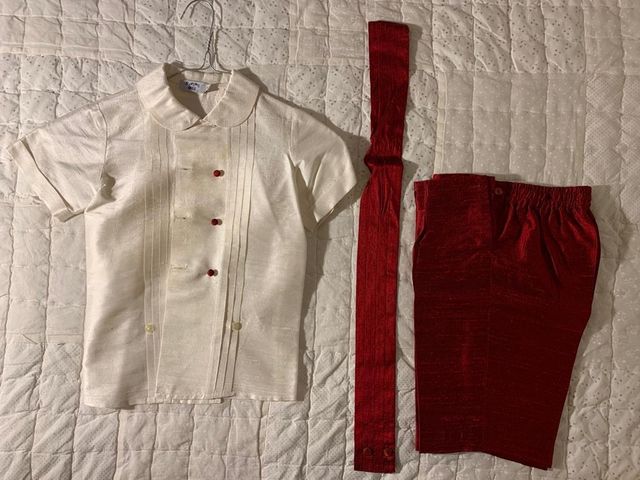 Traje para llevar anillos