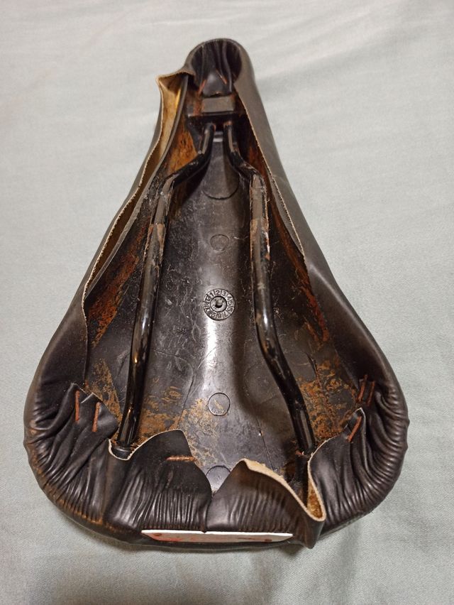 SILLÍN BICICLETA CLASICA ISCASELLE