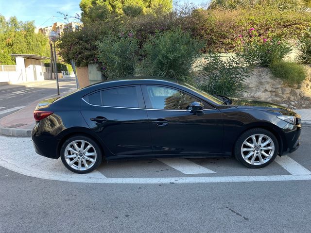 Mazda 3 2015