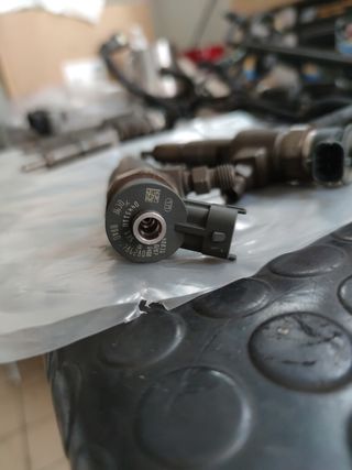 KIT INIETTORI PER MOTORE 1.4 HDI