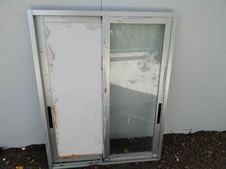 Ventana corredera de aluminio 
