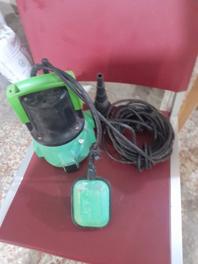 Bomba de água submersível