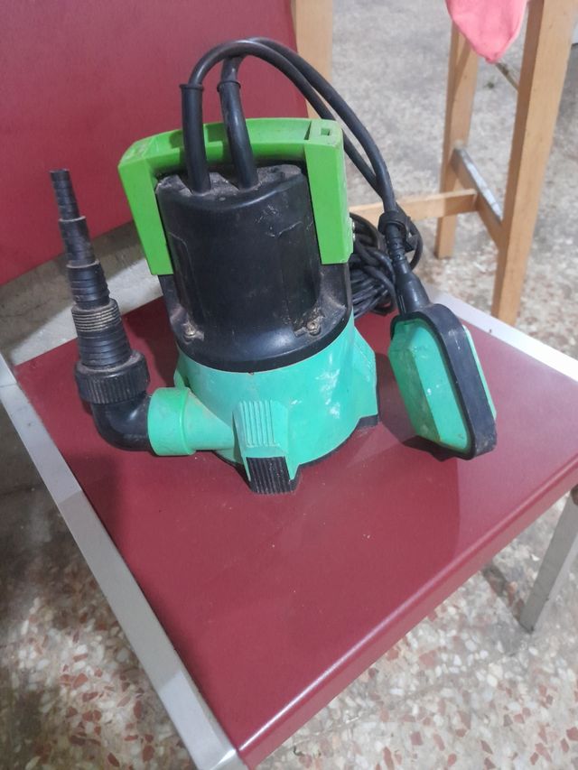 Bomba de água submersível