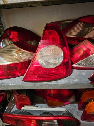 piloto Renault clio derecho