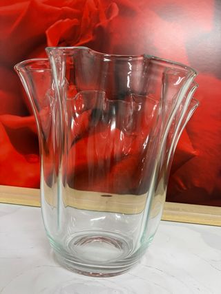 VASO PORTAFIORI IN CRISTALLO