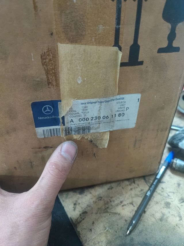 Compresor original de Mercedes a000230061180