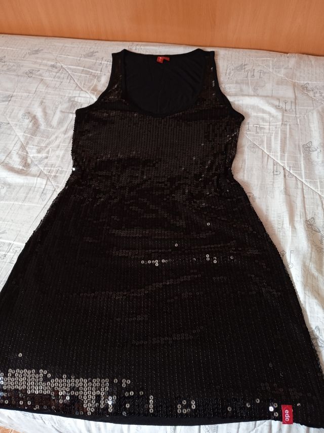 Vestido lentejuelas negras edc