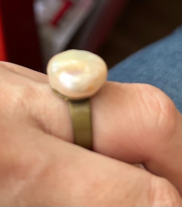 Anillo perla blanca plana barroca