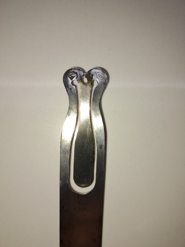 Clip o pinza para billetes. De plata antiguo.